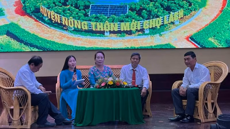 Chi hội trưởng nông dân tiêu biểu tham gia giao lưu tại buổi Liên hoan.
