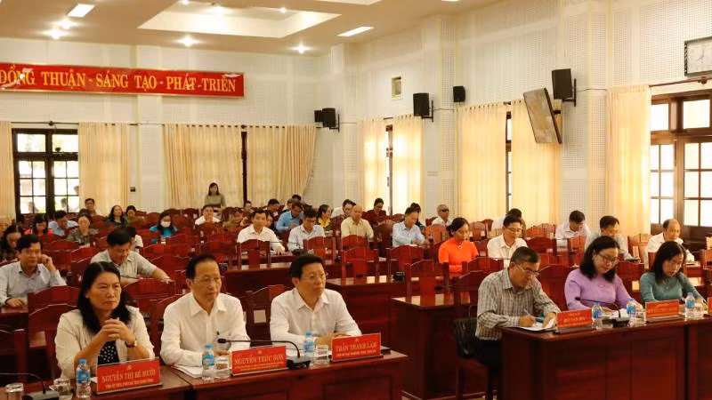 Tỉnh Bến Tre phát động Cuộc thi chính luận bảo vệ nền tảng tư tưởng của Đảng. (Ảnh: HOÀNG TRUNG)