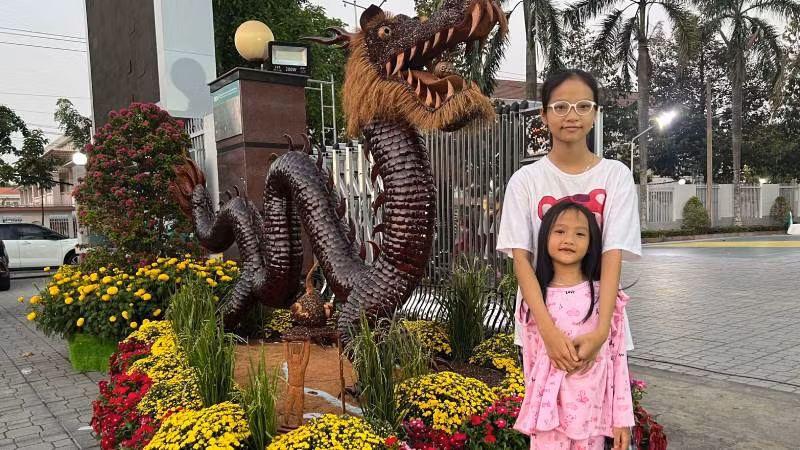 Người dân rất thích đến tham quan, chụp ảnh.