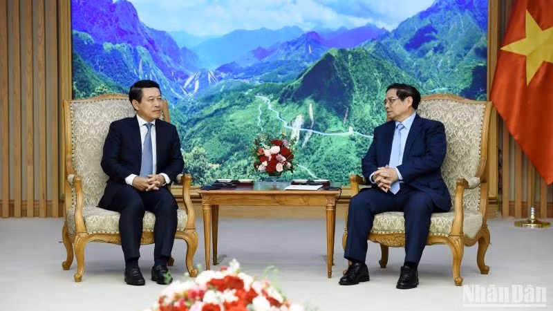 Thủ tướng Phạm Minh Chính tiếp đồng chí Saleumxay Kommasith, Phó Thủ tướng Chính phủ, Bộ trưởng Ngoại giao nước Cộng hòa Dân chủ Nhân dân Lào.