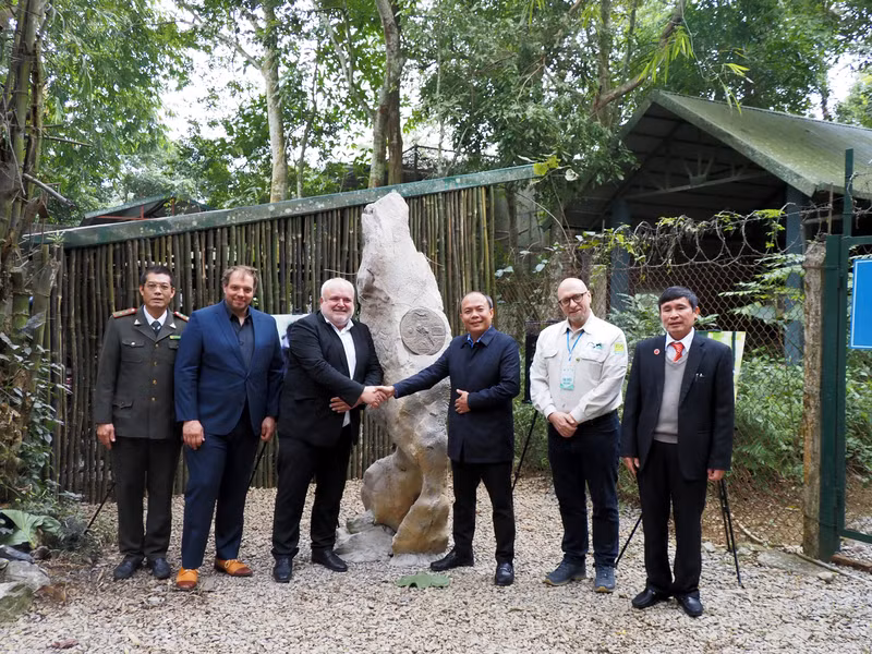 Ký thỏa thuận hỗ trợ hợp tác giai đoạn 2024-2028 giữa Vườn thú Leipzig và Vườn quốc gia Cúc Phương. Ký thỏa thuận hỗ trợ hợp tác giai đoạn 2024-2028 giữa Vườn thú Leipzig và Vườn quốc gia Cúc Phương.