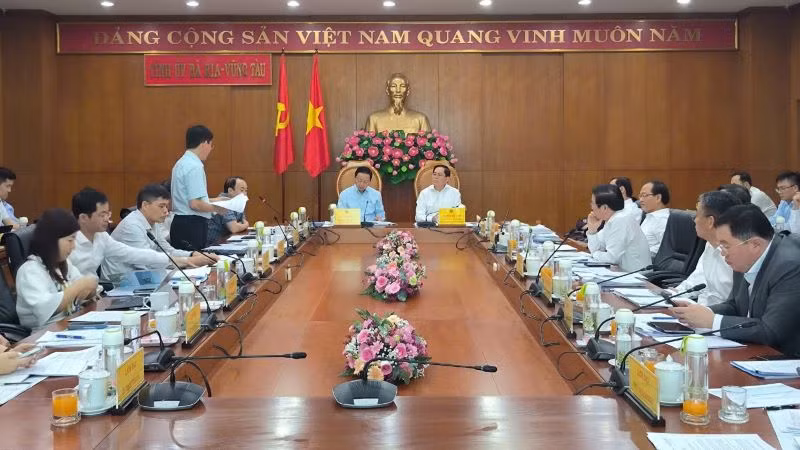 Toàn cảnh buổi làm việc.