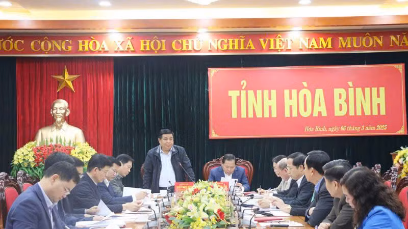 Phó Thủ tướng Nguyễn Chí Dũng phát biểu tại buổi làm việc.