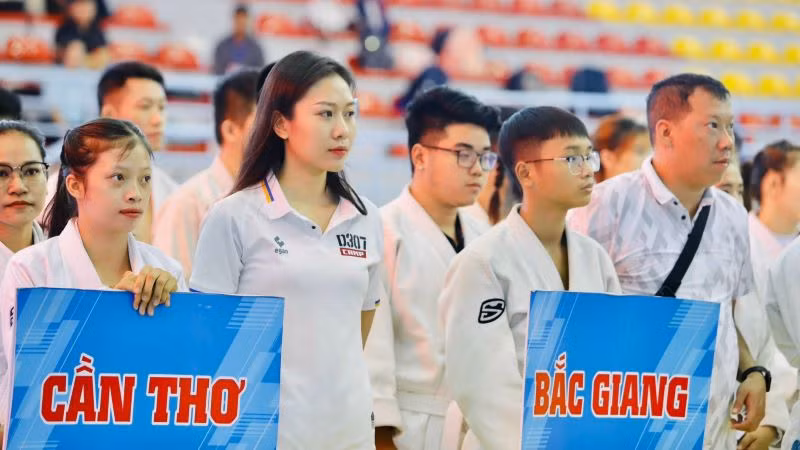 Các vận động viên tham dự khai mạc giải Vô địch Jujitsu quốc gia năm 2023. Các vận động viên tham dự khai mạc giải Vô địch Jujitsu quốc gia năm 2023.