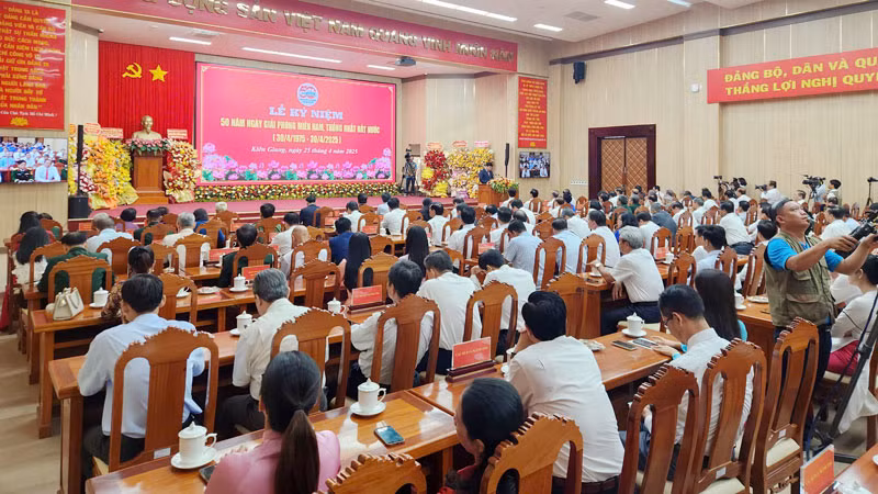 Quang cảnh buổi lễ.