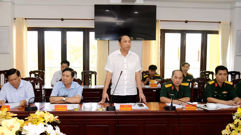 Phó Bí thư Thường trực Tỉnh ủy, Chủ tịch Hội đồng nhân dân tỉnh Kiên Giang phát biểu. (Ảnh: PHƯƠNG VŨ)