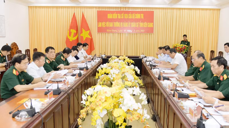 Quang cảnh buổi làm việc. (Ảnh: PHƯƠNG VŨ)