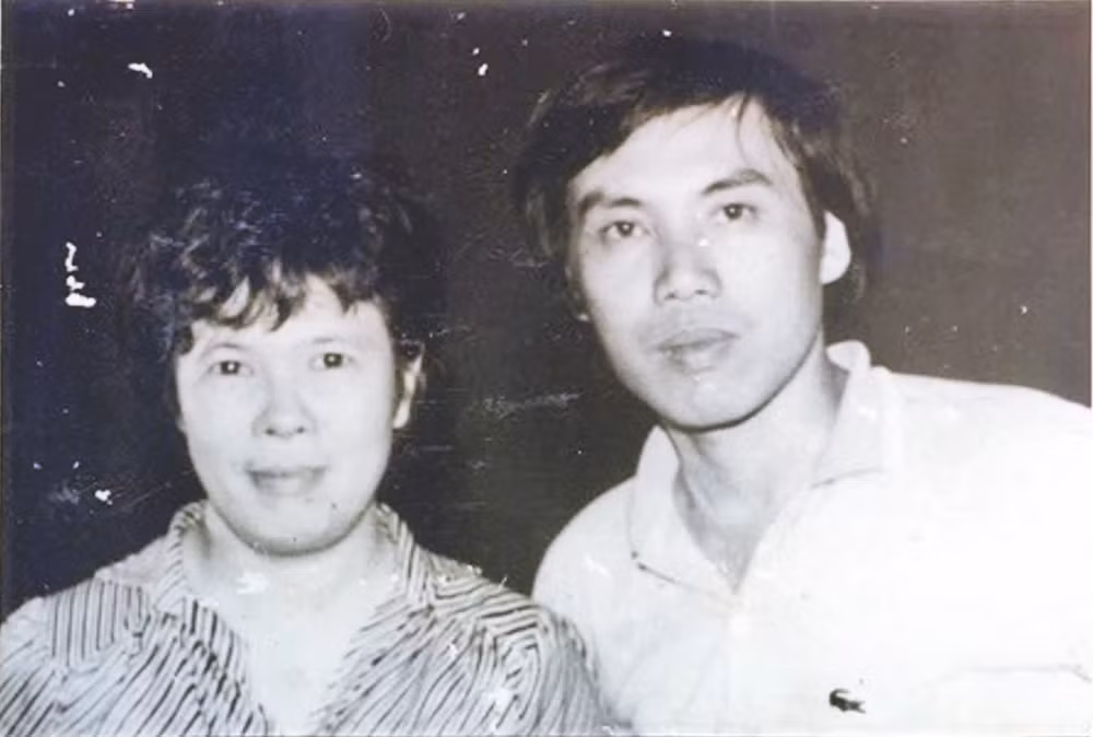 NSND Phạm Thị Thành và Nhà viết kịch Lưu Quang Vũ NSND Phạm Thị Thành và Nhà viết kịch Lưu Quang Vũ