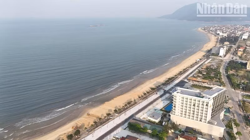 Biển Thiên Cầm, Hà Tĩnh.