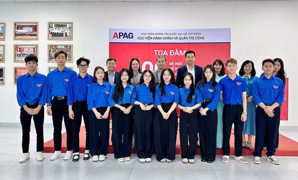 Sinh viên Học viện Hành chính và Quản trị công