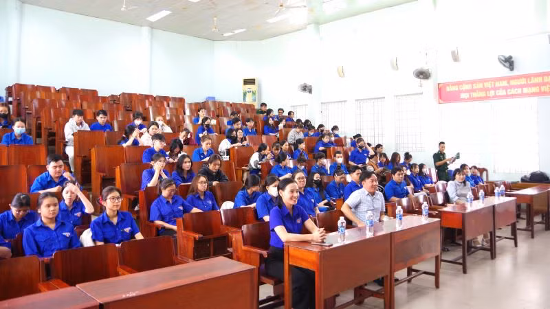 Hội nghị tuyên truyền Luật Biên phòng tại Trường cao đẳng Sư phạm Bà Rịa-Vũng Tàu.