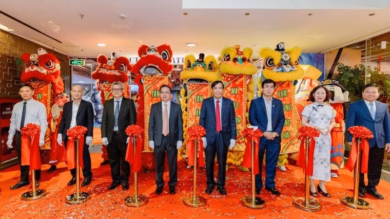Cắt băng khánh thành CT Innovation Hub.