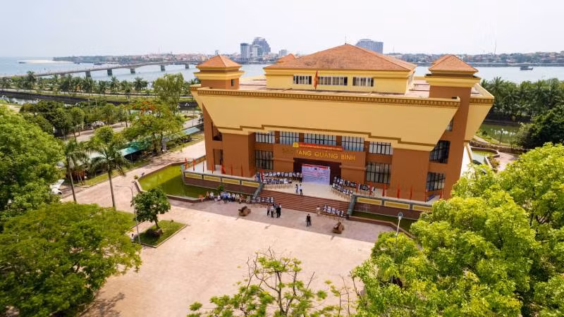 Bảo tàng tổng hợp Quảng Bình. Bảo tàng tổng hợp Quảng Bình.