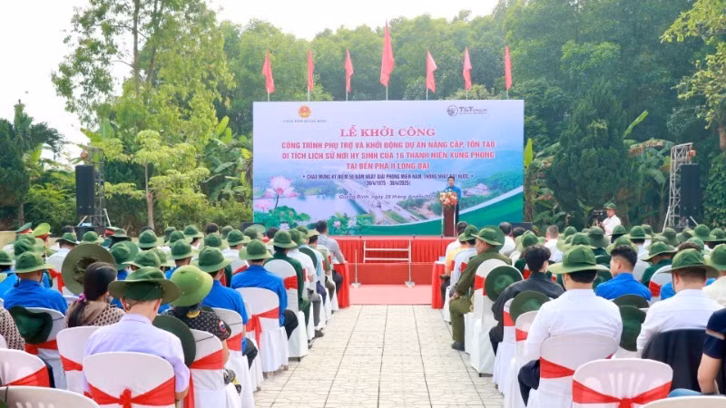 Quang cảnh lễ khởi công nâng cấp, tôn tạo di tích lịch sử bến phà II Long Đại.