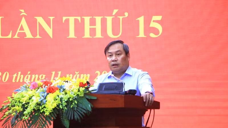 Bí thư Tỉnh ủy Quảng Bình Vũ Đại Thắng phát biểu tại hội nghị.