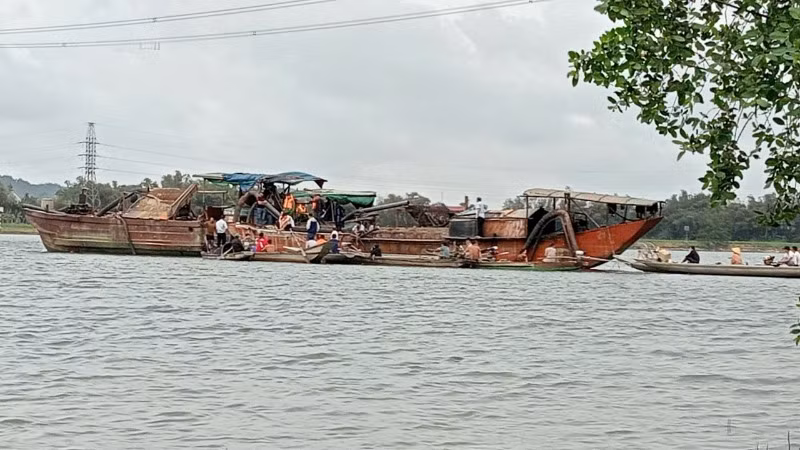 Hiện trường nơi xảy ra vụ chìm thuyền làm 1 người chết ở huyện Quảng Trạch
