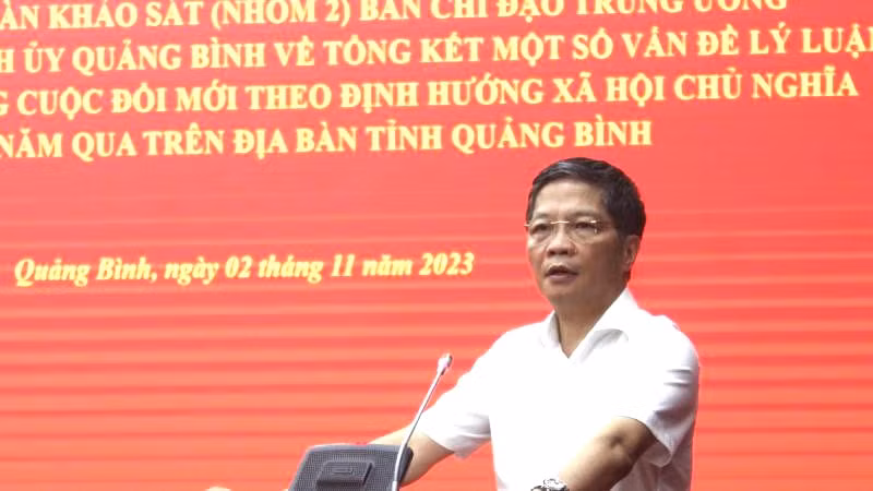 Đồng chí Trần Tuấn Anh phát biểu tại buổi làm việc.