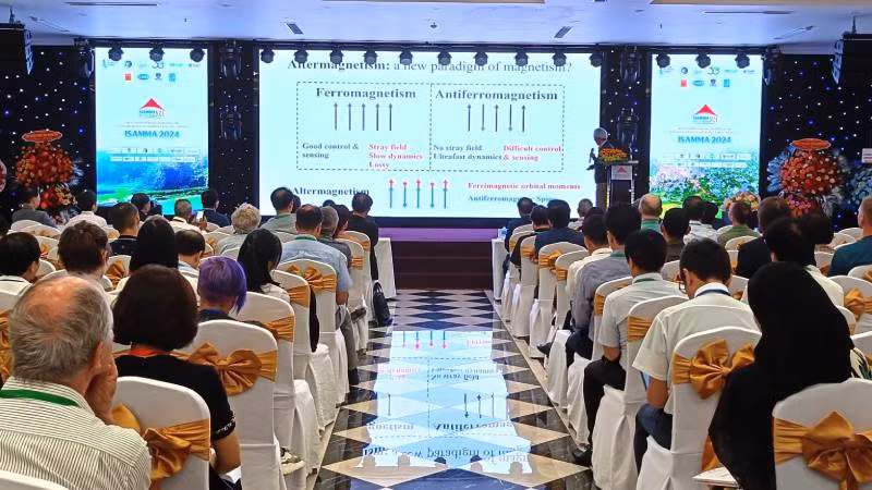 Quảng cảnh Hội nghị quốc tế về vật liệu từ tiên tiến và ứng dụng lần thứ 5 tại Quảng Bình.