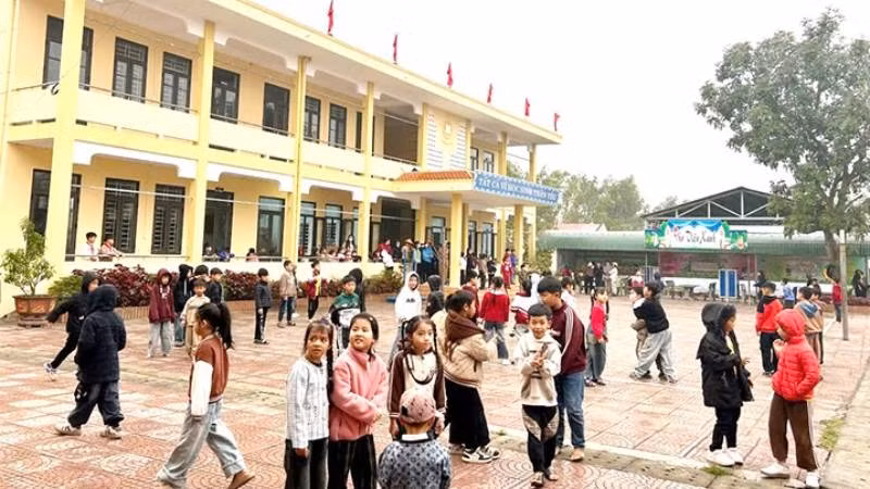 Học sinh điểm trường Tân Mỹ đã đến học tại trường chính của phường. (Ảnh: CH)