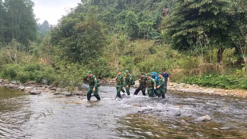 Bộ đội Biên phòng Quảng Bình trong một chuyến tuần tra biên giới.
