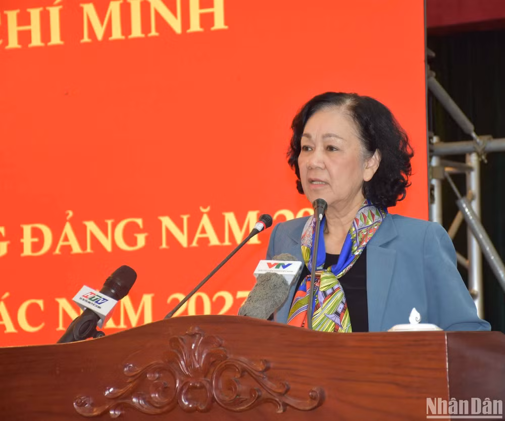 Đồng chí Trương Thị Mai, Ủy viên Bộ Chính trị, Bí thư Trung ương Đảng, Trưởng Ban Tổ chức Trung ương phát biểu chỉ đạo.