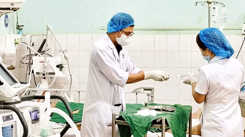 Cán bộ y tế tại Bệnh viện đa khoa Gia Lai. (Ảnh: Phan Hòa)
