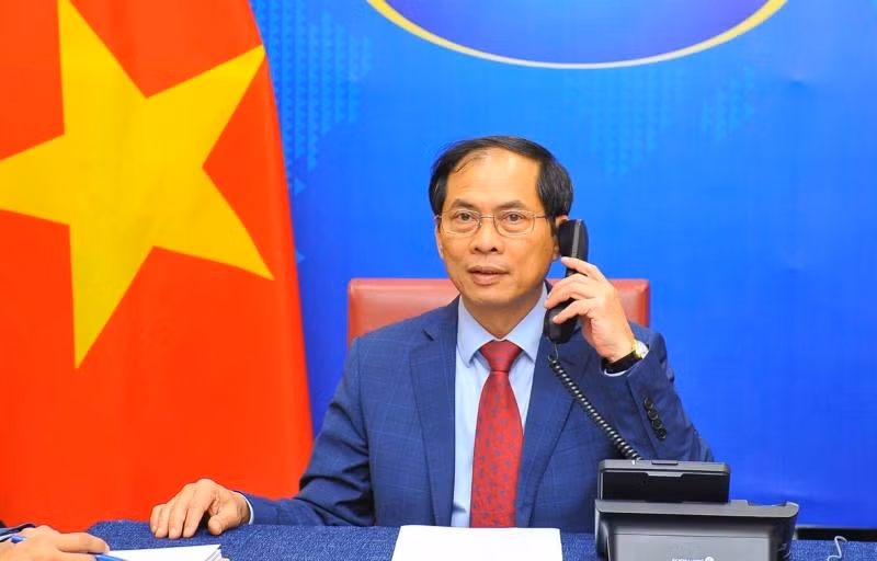 Ngày 14/7, Bộ trưởng Ngoại giao Bùi Thanh Sơn đã gửi điện mừng tới Bộ trưởng Ngoại giao Ararat Mirzoyan.