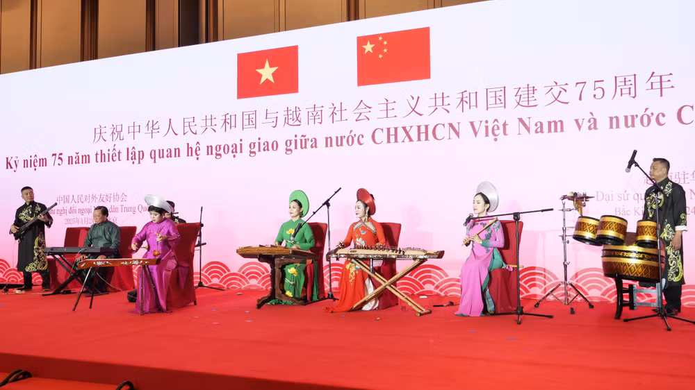 Tiết mục biểu diễn nghệ thuật tại Lễ kỷ niệm.