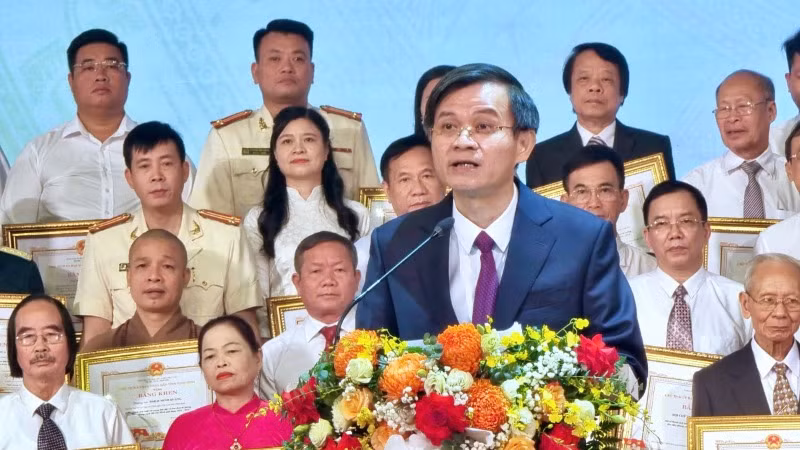 Bí thư Tỉnh ủy Ninh Bình Đoàn Minh Huấn phát biểu tại buổi lễ.