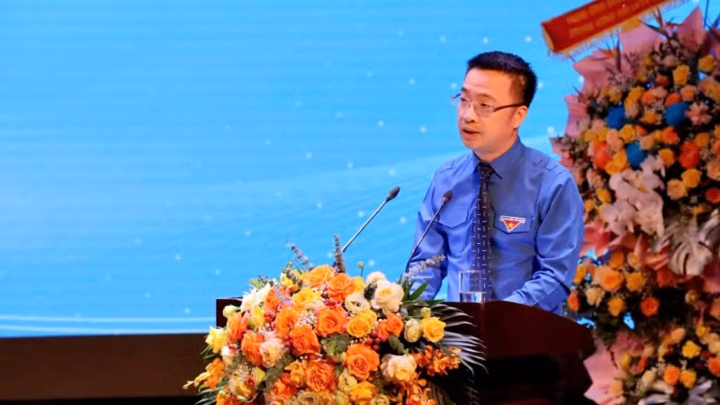 Bí thư Trung ương Đoàn Nguyễn Tường Lâm phát biểu tại đại hội. Bí thư Trung ương Đoàn Nguyễn Tường Lâm phát biểu tại đại hội.