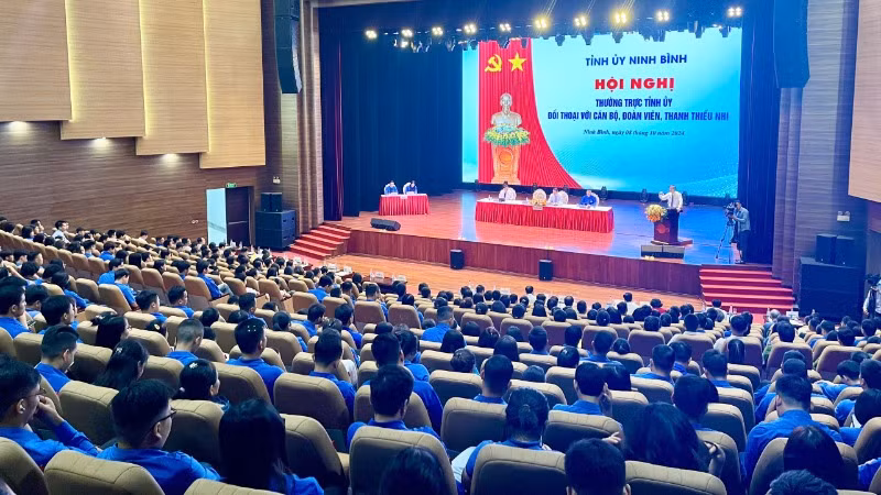 Quang cảnh hội nghị.
