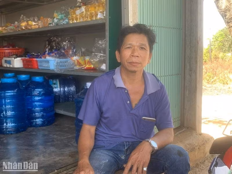 Ông Lý Văn Lèn, trú tại thôn Hợp Hòa, xã Ea M’droh, người chứng kiến vụ việc đánh nhau, trong đó có cán bộ xã Ea M'Droh.