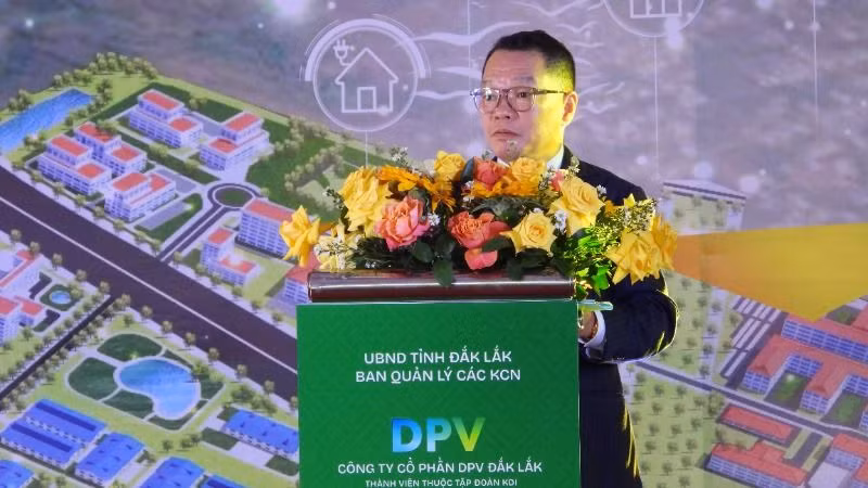 Ông Kiều Hữu Dũng, Chủ tịch Hội đồng quản trị Tập đoàn KDI phát biểu tại buổi lễ. Ông Kiều Hữu Dũng, Chủ tịch Hội đồng quản trị Tập đoàn KDI phát biểu tại buổi lễ.