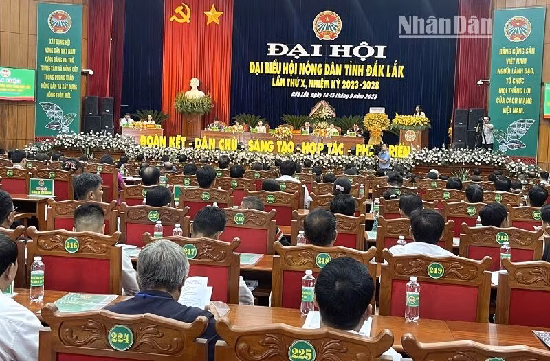 Quang cảnh đại hội. Quang cảnh đại hội.