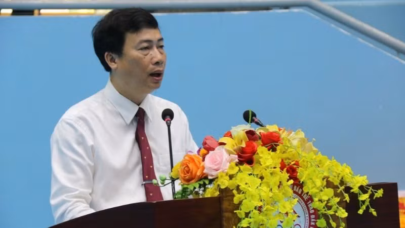 Giám đốc Sở Văn hóa, Thể thao và Du lịch tỉnh Đắk Lắk Trần Hồng Tiến phát biểu khai mạc hội thi thể thao.