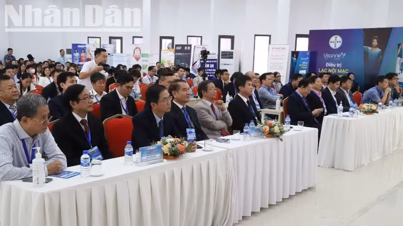 Các đại biểu dự Hội nghị.