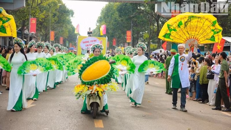 Lễ hội Sầu riêng huyện Krông Pắc lần thứ 2 năm 2024 diễn ra với nhiều hoạt động hấp dẫn, đặc sắc. Lễ hội Sầu riêng huyện Krông Pắc lần thứ 2 năm 2024 diễn ra với nhiều hoạt động hấp dẫn, đặc sắc.