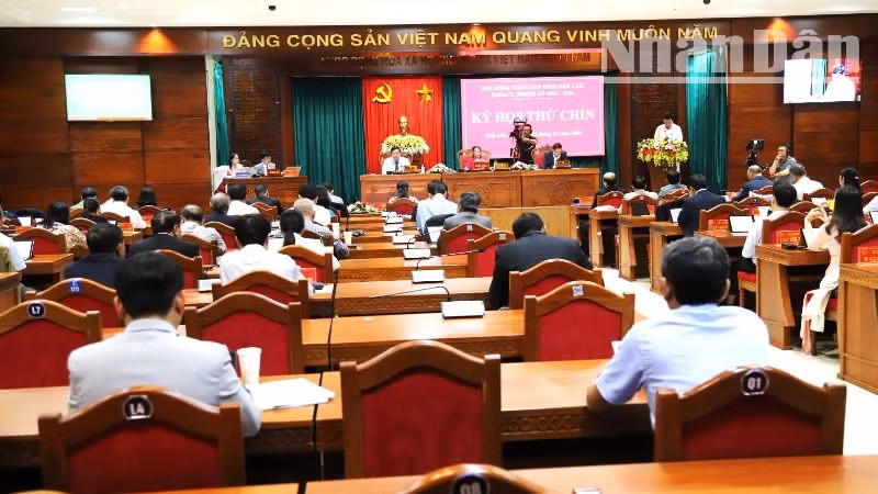 Quang cảnh kỳ họp.