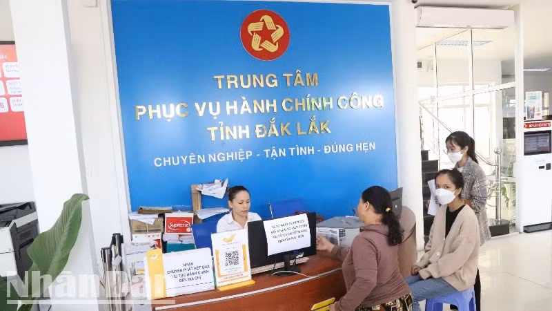 Kể từ ngày 15/10, Sở Giao thông vận tải tỉnh Đắk Lắk sẽ tạm dừng giải quyết các thủ tục hành chính liên quan đến cấp đổi, cấp lại và cấp mới giấy phép lái xe trên địa bàn tỉnh.