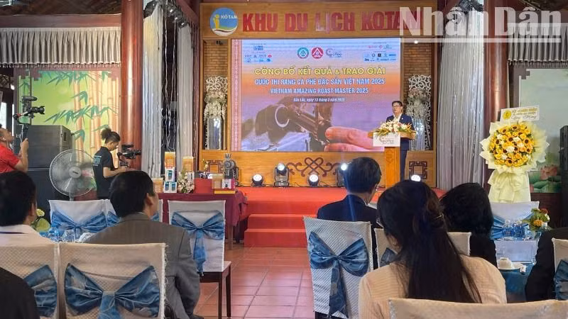 Quang cảnh buổi lễ công bố kết quả và trao giải Cuộc thi rang cà-phê đặc sản Việt Nam 2025. Quang cảnh buổi lễ công bố kết quả và trao giải Cuộc thi rang cà-phê đặc sản Việt Nam 2025.
