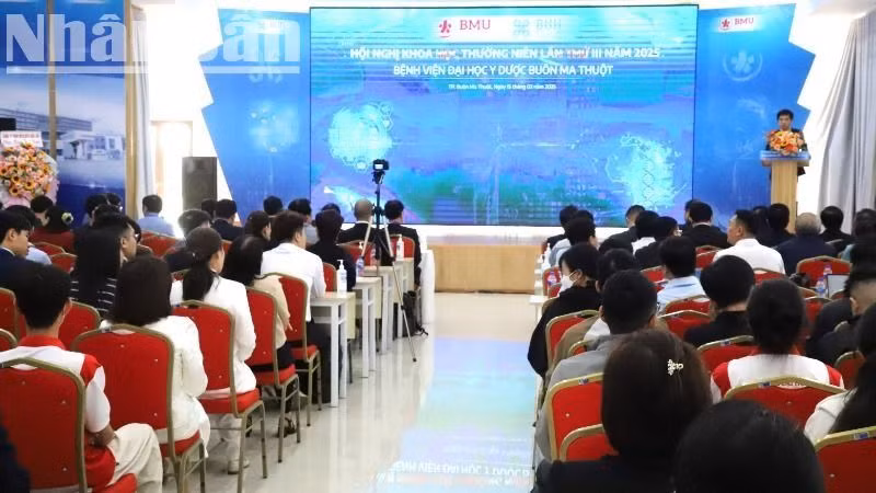 Quang cảnh hội nghị.