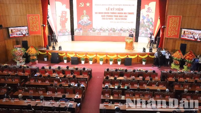 Quang cảnh lễ kỷ niệm.