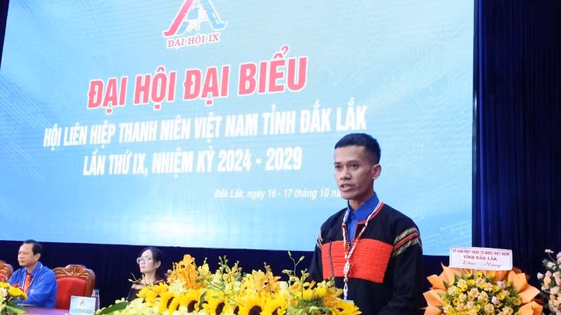 Đại hội hiệp thương cử anh Y Lê Pas Tơr, Ủy viên Ban Chấp hành Trung ương Đoàn, Phó Bí thư Thường trực Tỉnh đoàn, Chủ tịch Hội Liên hiệp thanh niên Việt Nam tỉnh Đắk Lắk khóa VIII giữ chức danh Chủ tịch Hội Liên hiệp thanh niên Việt Nam tỉnh khóa IX.