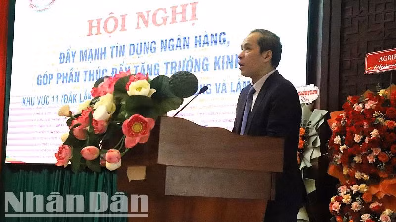 Phó Thống đốc Ngân hàng Nhà nước Đoàn Thái Sơn phát biểu tại hội nghị.