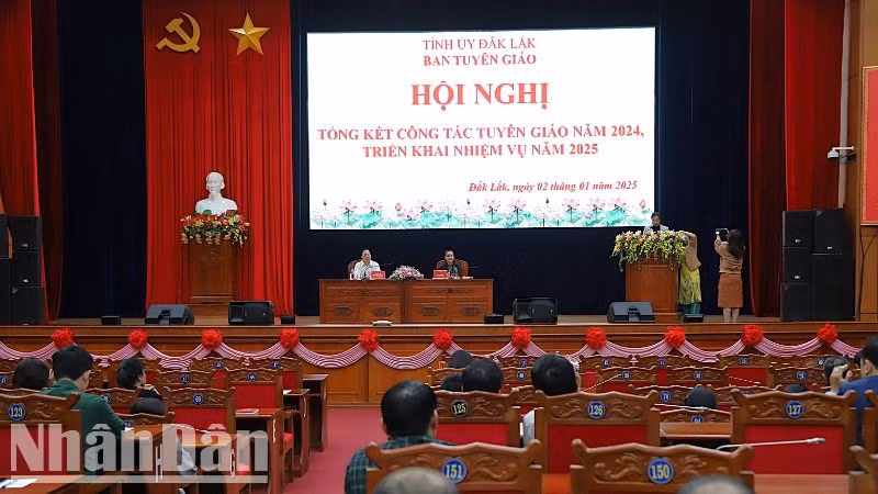 Quang cảnh hội nghị. Quang cảnh hội nghị.