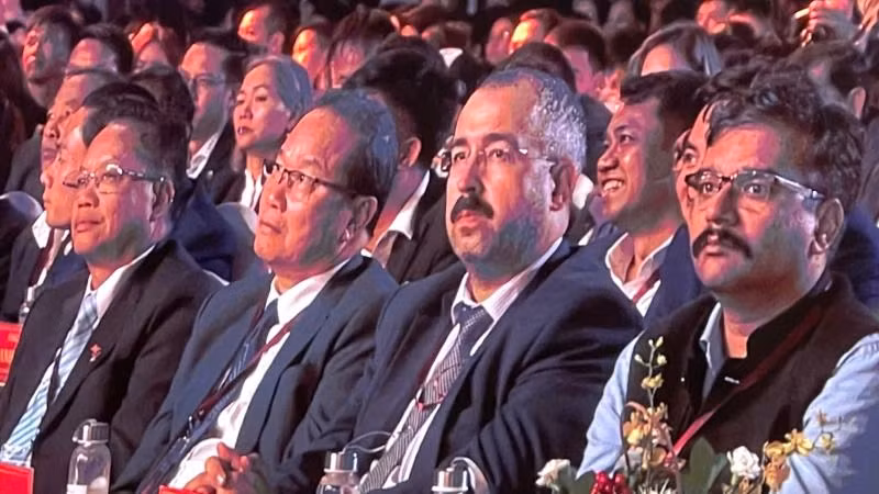 Các đại biểu nước ngoài dự khai mạc Lễ hội Cà-phê Buôn Ma Thuột lần thứ 9 năm 2025.