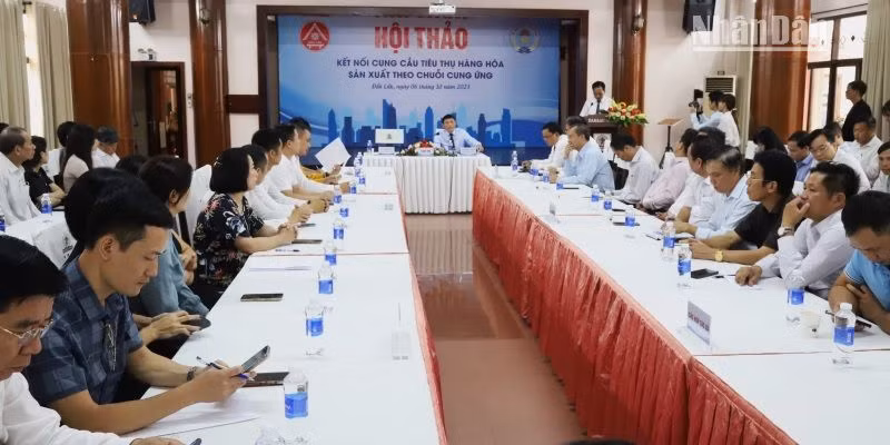 Hội thảo kết nối cung cầu tiêu thụ hàng hóa sản xuất theo chuỗi cung ứng, một trong hoạt động thiết thực của Ngày hội khởi nghiệp đổi mới sáng tạo tỉnh Đắk Lắk năm 2023. Hội thảo kết nối cung cầu tiêu thụ hàng hóa sản xuất theo chuỗi cung ứng, một trong hoạt động thiết thực của Ngày hội khởi nghiệp đổi mới sáng tạo tỉnh Đắk Lắk năm 2023.