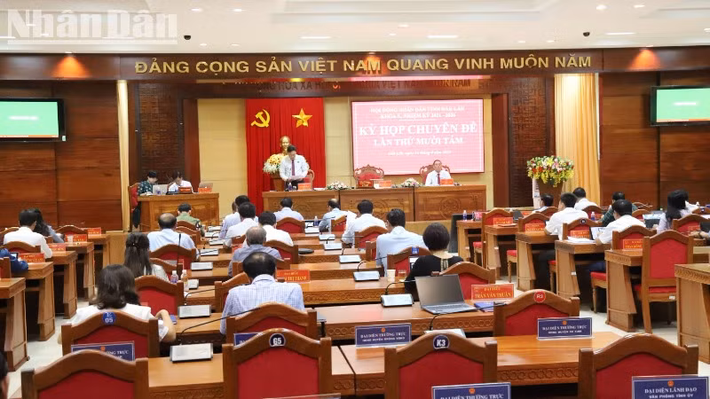 Quang cảnh Kỳ họp.