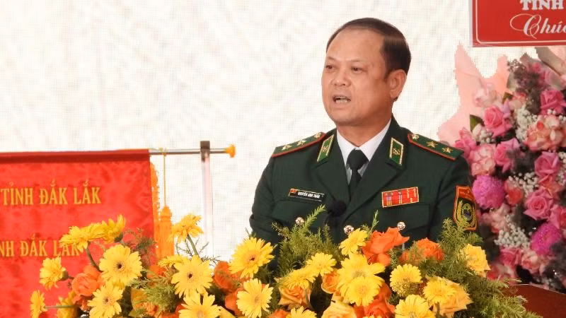 Trung tướng Nguyễn Anh Tuấn, Bí thư Đảng ủy, Chính ủy Bộ đội Biên phòng phát biểu tại buổi lễ. Trung tướng Nguyễn Anh Tuấn, Bí thư Đảng ủy, Chính ủy Bộ đội Biên phòng phát biểu tại buổi lễ.