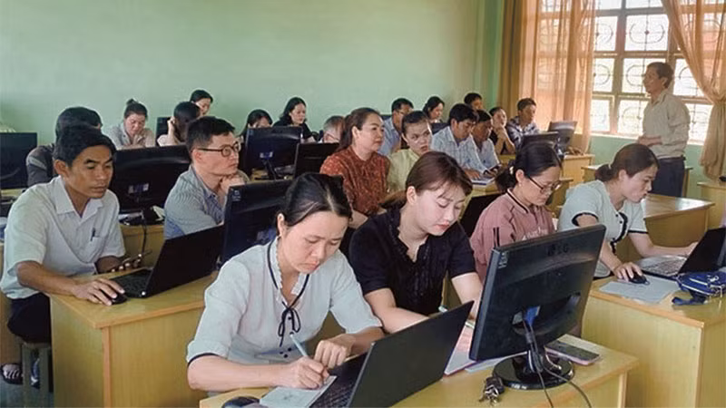 Huyện Kbang tập huấn ứng dụng công nghệ thông tin cho cán bộ, công chức, viên chức.